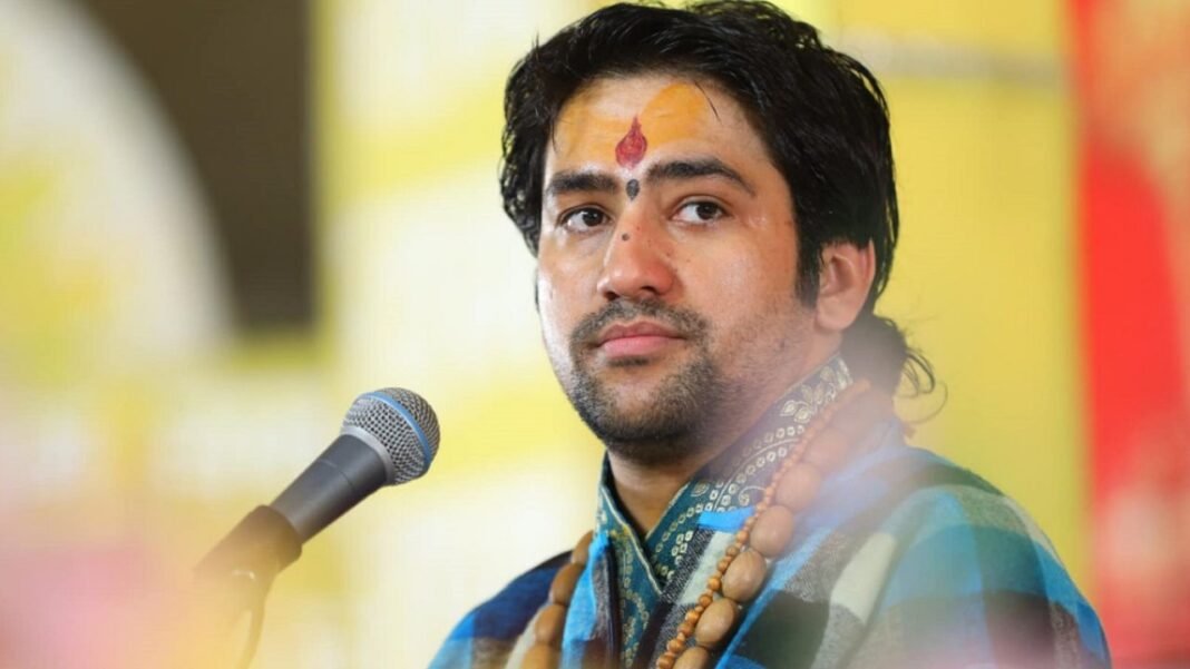 MP News : बागेश्वर धाम में पुलिस की छापेमारी से हड़कंप, होटल और ढाबों की तलाशी, बाबा धीरेन्द्र शास्त्री ने दी चेतावनी