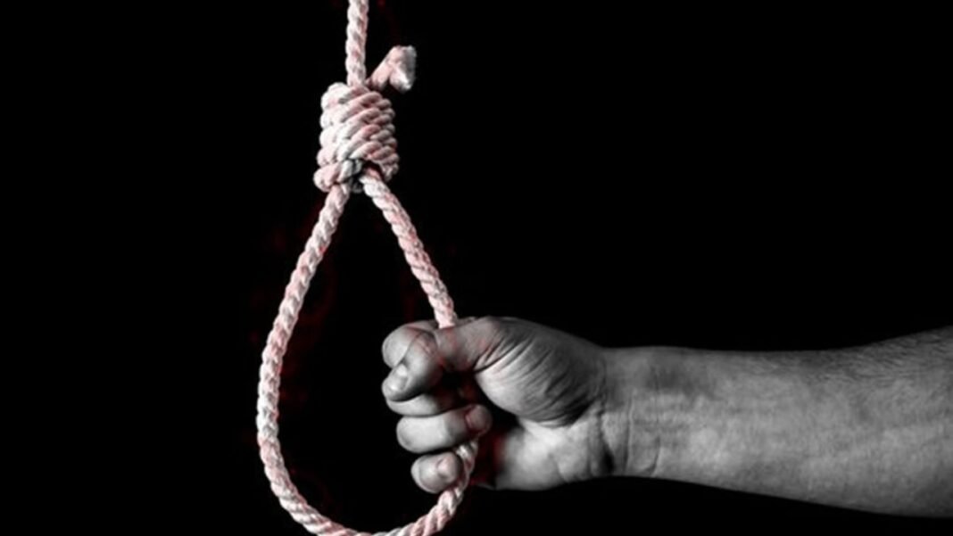 Suicide : बेटे को इंजीनियर बनाना चाहता था पिता, फीस नहीं जुटी तो मौत को लगा लिया गले
