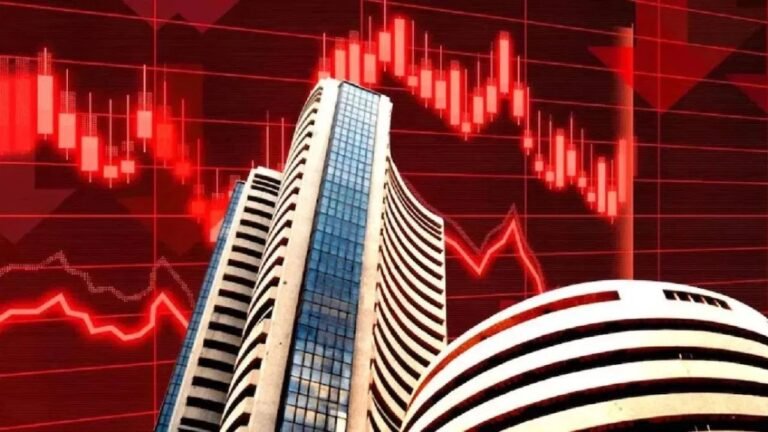 Stock Market : अमेरिकी टैक्स अटैक से हिला बाजार, सेंसेक्स 700 अंक फिसला