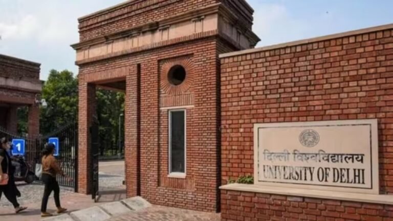 DUSU 2025 : AAP का बड़ा ऐलान – अब पैसों की कमी नहीं रोकेगी छात्रों का चुनावी सपना