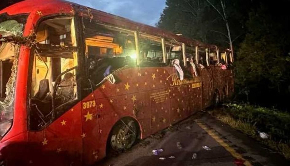 अमेरिका में भीषण बस हादसा : भारतीय समेत कई देशों के यात्री थे सवार