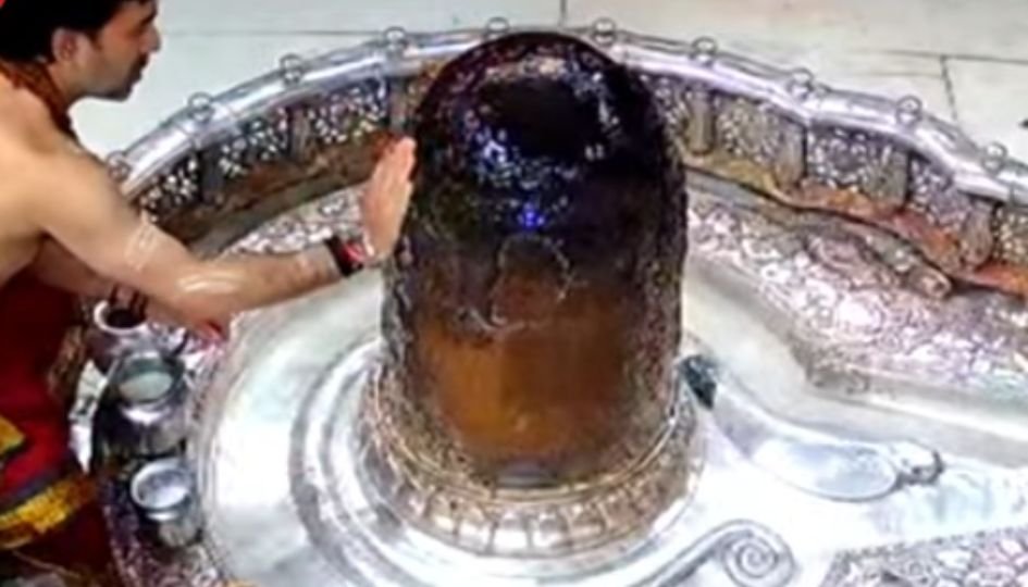 महाकाल आरती लाइव : बाबा महाकाल का भव्य श्रृंगार दर्शन…..