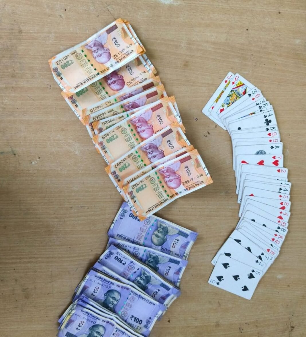 Bargi News : जुआ अड्डे पर पुलिस का छापा, 4 गिरफ्तार, मुख्य आरोपी फरार