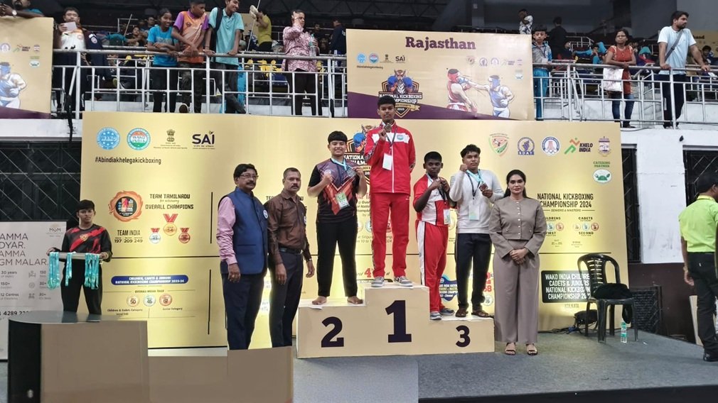 Mungeli News : दुष्यंत ने जमाया स्वर्ण पदक पर कब्जा,अंतररष्ट्रीय प्रतियोगिता के लिए हुए चयनित, चेन्नई में आयोजित चिल्ड्रन कैडेट नेशनल किकबॉक्सिंग प्रतियोगिता में जिले के खिलाड़ियों ने दिखाया जौहर