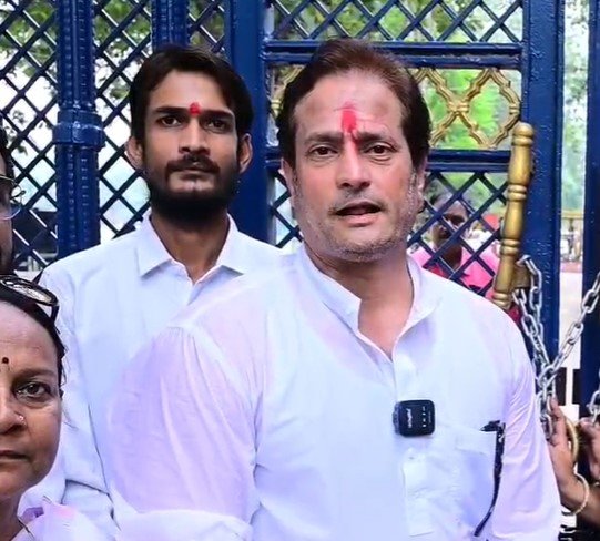 CG NEWS : बिजली दफ्तर के मुख्य द्वार पर की ताला बंदी, ट्रिपल इंजन सरकार ने छत्तीसगढ़ की जनता के साथ किया धोखा : कांग्रेस