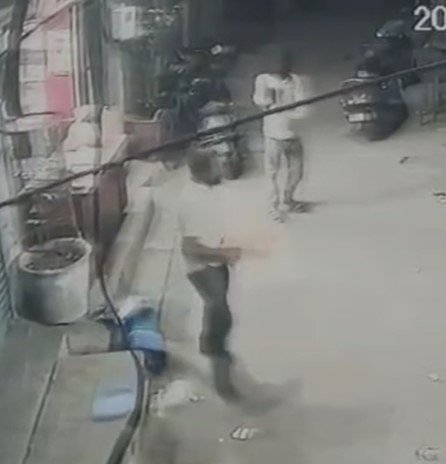 Gwalior Crime : ग्वालियर: किराना व्यापारी पर कट्टे से लूट की कोशिश, हिम्मत दिखाने पर बदमाश भागा