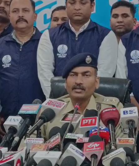 Jabalpur News : बैंक डकैती कांड में बड़ी सफलता: जबलपुर पुलिस ने बिहार से गिरोह के सरगना समेत दो आरोपियों को किया गिरफ्तार, तीन किलो सोना बरामद