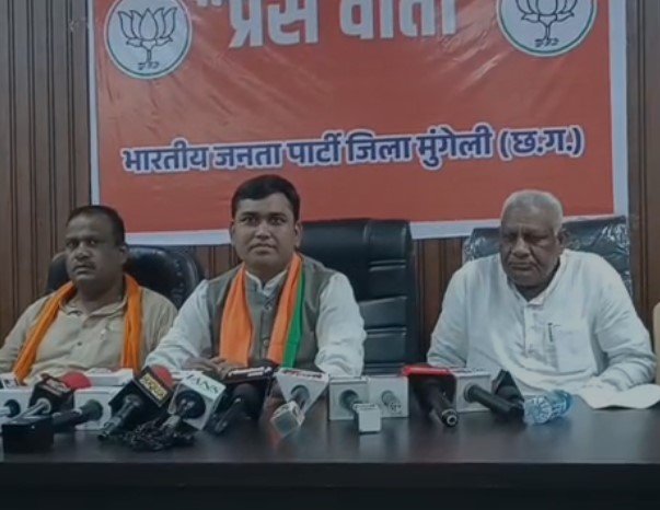 Mungeli News : GST में कटौती को बताया ऐतिहासिक फैसला: पूर्व विधायक नवीन मार्कण्डेय ने प्रेसवार्ता में कहा – जनता को मिलेगा सीधा लाभ, देखें वीडियो