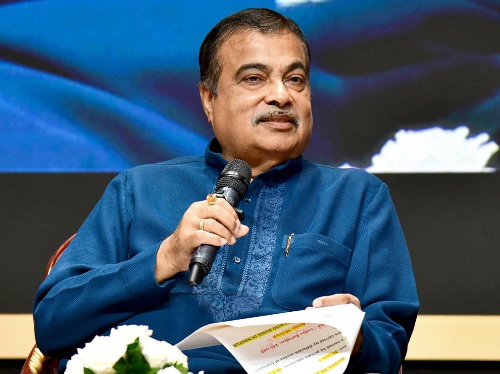 Nitin Gadkari : हर महीने मेरे दिमाग की कीमत 200 करोड़: नितिन गडकरी ने बेटे के बिजनेस मॉडल पर दी सफाई