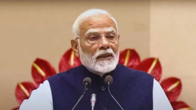 PM Modi Responded : बिहार में कांग्रेस-राजद मंच से पीएम मोदी और उनकी मां को अपशब्द, मोदी ने पहली बार जताया दुःख