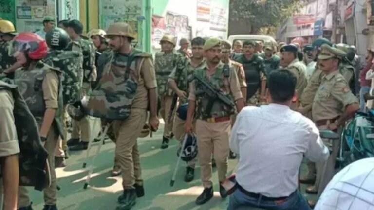 Bareilly violence : बरेली हिंसा : अब तक 49 गिरफ्तार, पुलिस ने रातभर की छापेमारी, 2500 लोगों पर FIR