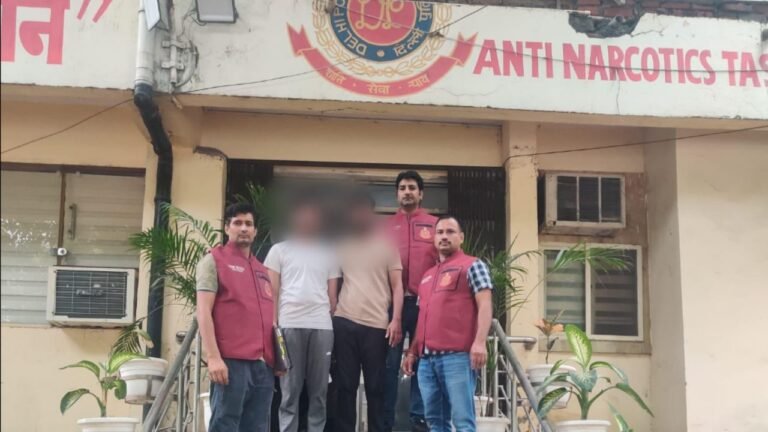 Drug Syndicate : दिल्ली-रामपुर ड्रग सिंडिकेट का पर्दाफाश, दो गिरफ्तार, कार और स्कूटर जब्त
