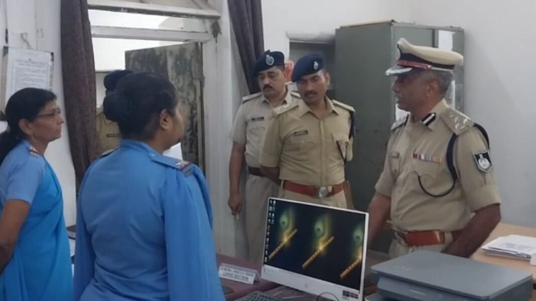 Jabalpur News : जबलपुर पुलिस अधीक्षक कार्यालय में डीआईजी ने किया निरीक्षण और कार्यों का मूल्यांकन