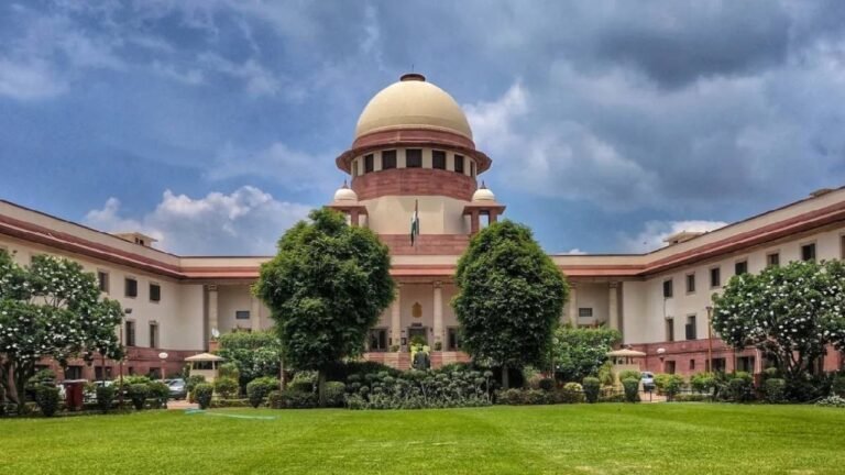 Indian Women’s Army : सेना महिला अफसरों ने SC में जताई नाराजगी, कहा- सेना में स्थायी कमीशन का बराबर मौका नहीं