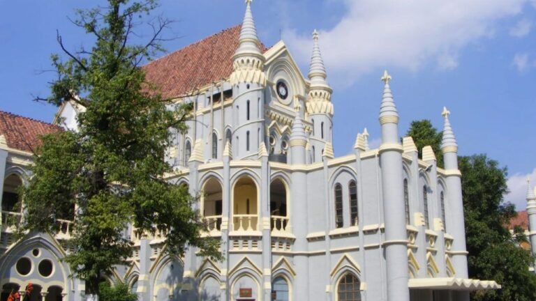 MP News : MP High Court का बड़ा कदम : 4.80 लाख लंबित मामलों को कम करने 10 स्पेशल बेंचें करेंगी सुनवाई