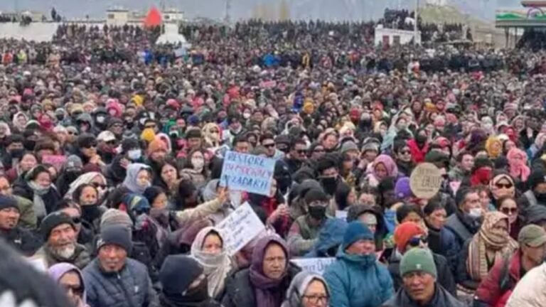 Leh violence : 24 सितंबर लेह हिंसा : 4 मौतें, 90 घायल और अब सोशल एक्टिविस्ट पर कानूनी कार्रवाई