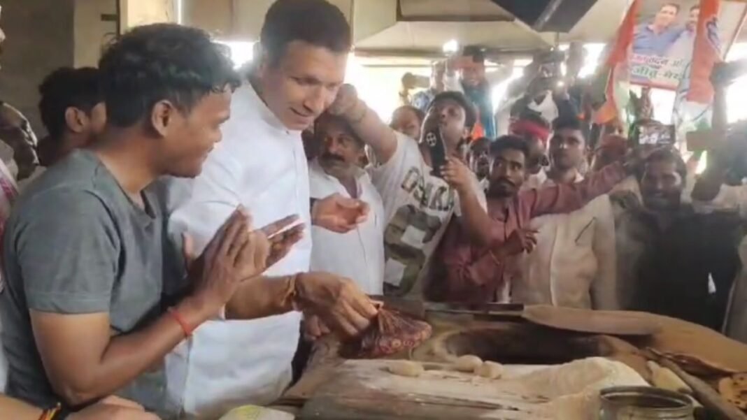 MP News : रीवा में जीतू पटवारी का अनोखा अंदाज: ढाबे में तंदूरी रोटी बनाते नजर आए नेता