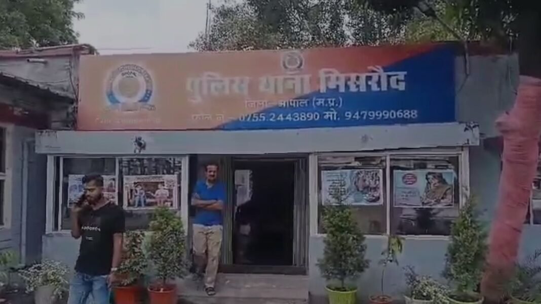 Bhopal News : पत्नी की संदिग्ध मौत, पति ने फांसी लगाकर की आत्महत्या