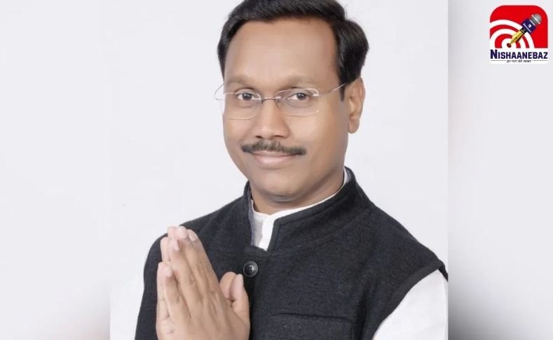 मछली परिवार मामला : जैनेंद्र पाठक ने पूर्व मंत्री कमलेश्वर पटेल को भेजा लीगल नोटिस…