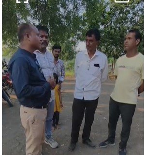 Burhanpur News : बुरहानपुर में सरकारी स्कूल के शिक्षक पर आरोप, सूर्य नमस्कार की आड़ में बच्चों को नमाज सिखाने का मामला, निलंबित