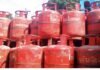LPG Cylinder Price: दिवाली से पहले एलपीजी सिलेंडर हुआ महंगा, घरेलू सिलेंडर की कीमत में राहत बरकरार LPG Cylinder Price: