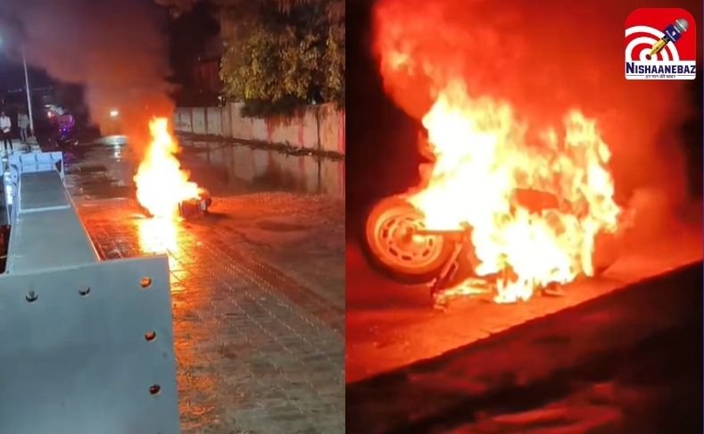 Dabra Station Fire News : रेलवे स्टेशन के पास एक्टिवा में लगी भीषण आग, बाल-बाल बचे पति-पत्नी…