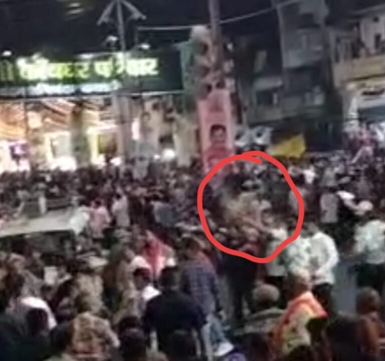 MP News : जबलपुर में दशहरा समारोह में चली गोलियां, मची भगदड़
