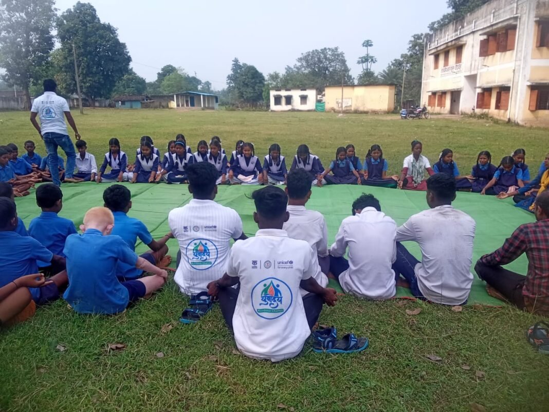 CG News : विश्व मानसिक स्वास्थ्य दिवस : फरसगांव में किशोर-किशोरियों के साथ गतिविधियों का आयोजन