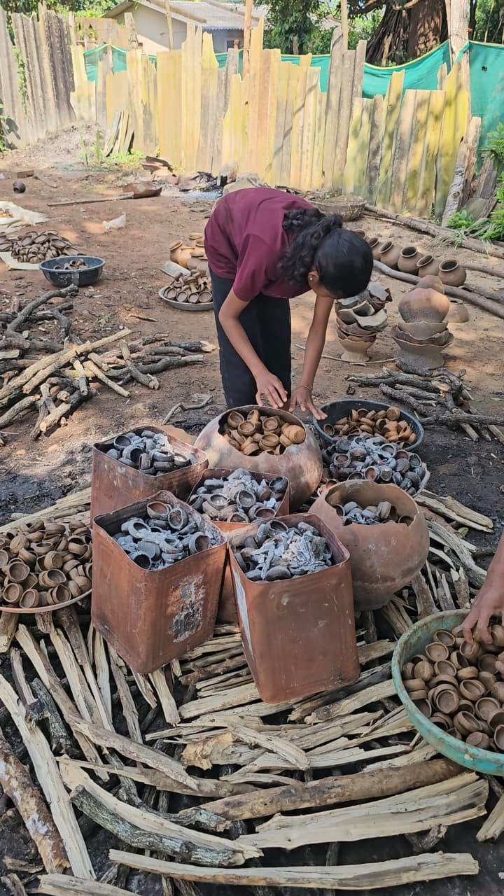 Diwali : मिट्टी के दीए पर्यावरण के लिए सुरक्षित, पर आधुनिकता में हो रहे उपेक्षित