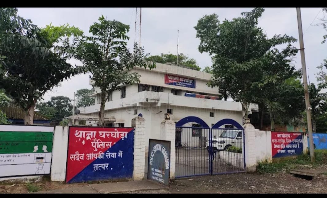 CG News : दीपावली की रात घरघोड़ा पुलिस की छापेमारी, पाँच जुआरी गिरफ्तार