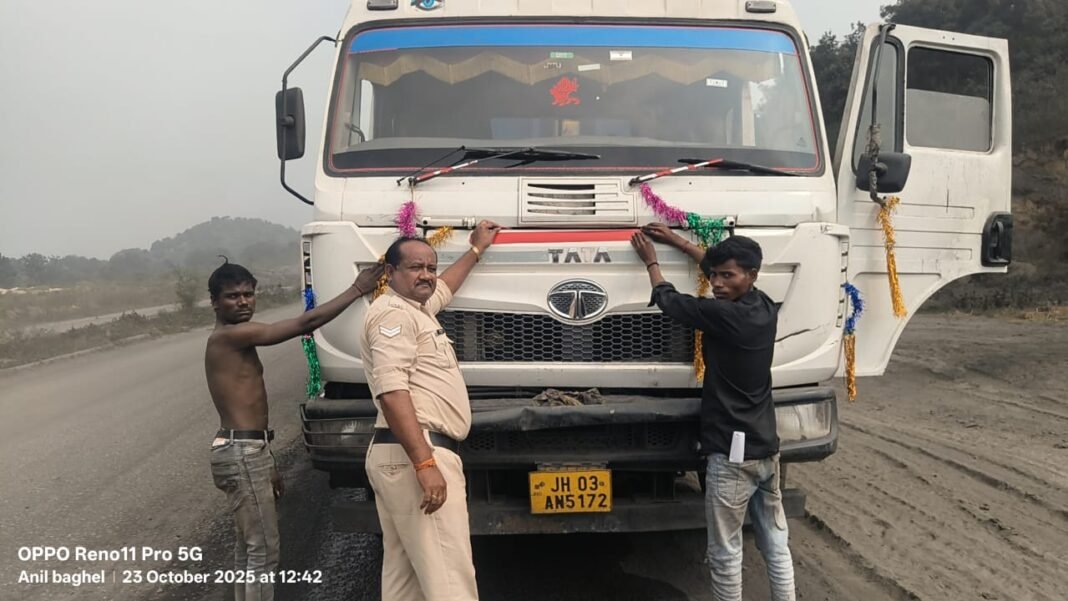 MP News : सड़क सुरक्षा पर सिंगरौली परिवहन विभाग की सख्त मुहिम: ₹7.42 लाख का चालान, नियम उल्लंघन पर कड़ी कार्रवाई