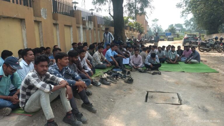 CG News : एनटीपीसी तलाईपल्ली प्रोजेक्ट में ठेका व्यवस्था पर सवाल – श्रमिक बोले, “एक ही जगह पर तीन ठेकेदार, नियमों की उड़ रही धज्जियाँ”