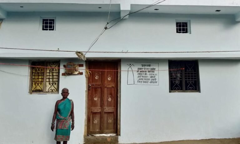Rajat Jayanti : माकड़ी में छत्तीसगढ़ स्थापना दिवस पर सामूहिक गृह प्रवेश, 902 लाभार्थियों के घरों में जले खुशियों के दीप