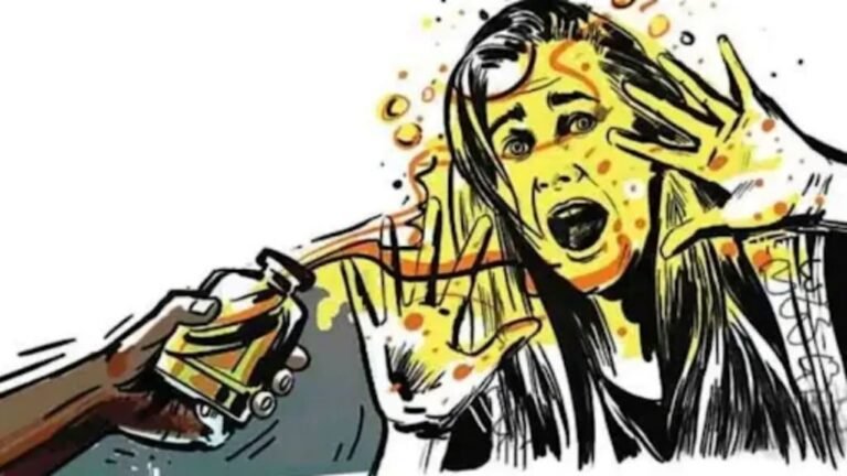 Delhi University acid attack : दिल्ली यूनिवर्सिटी की सेकंड ईयर छात्रा एसिड अटैक, CCTV और गवाहों से हो रही पूछताछ