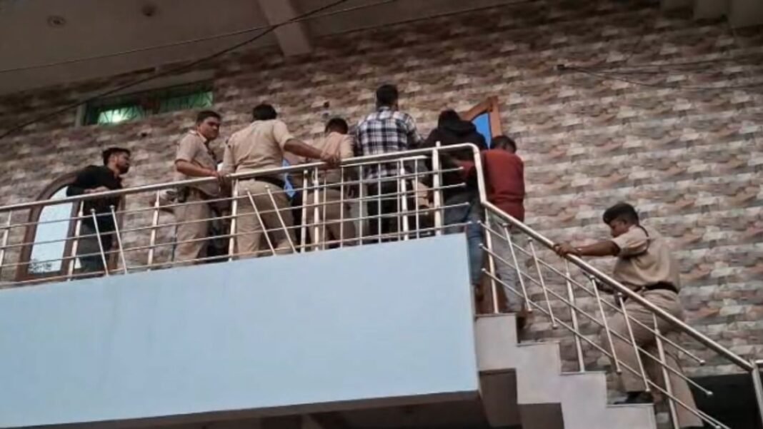 Breaking News : जबलपुर के गोरखपुर कुमार मोहल्ले में पुलिस की बड़ी कार्रवाई, सट्टा कारोबार में मुख्य आरोपी गिरफ्तार