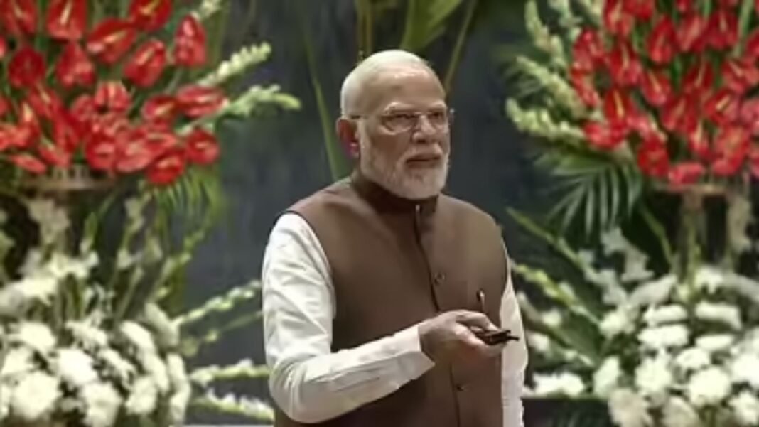 पीएम मोदी ने किसानों को दिवाली तोहफा दिया : 42,000 करोड़ की नई कृषि योजनाओं का शुभारंभ