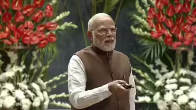 पीएम मोदी ने किसानों को दिवाली तोहफा दिया : 42,000 करोड़ की नई कृषि योजनाओं का शुभारंभ