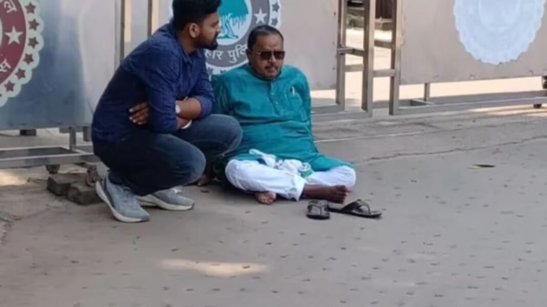 Bihar elections : बिहार चुनाव में सियासी संग्राम : बिहार में सियासी हलचल तेज, टिकट बंटवारे पर नीतीश सरकार के खिलाफ अपने ही उतरे मैदान में