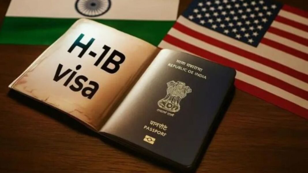 H-1B Visa – H-1B वीजा शुल्क बढ़ोतरी बनी ट्रंप के गले की फांस, व्यापार लॉबी ने दी कानूनी चुनौती