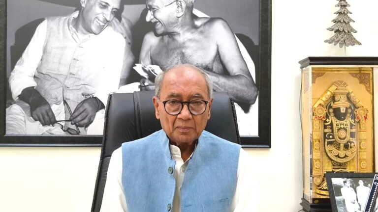 Purchase at MSP : खरीफ फसलों की एमएसपी पर तत्काल खरीद प्रारंभ करे सरकार – दिग्विजय सिंह