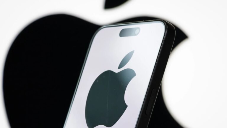 Apple iPhone 20 : 20वीं सालगिरह पर Apple का बड़ा धमाका! iPhone 20 बन सकता है ‘नेक्स्ट-जेन’ स्मार्टफोन