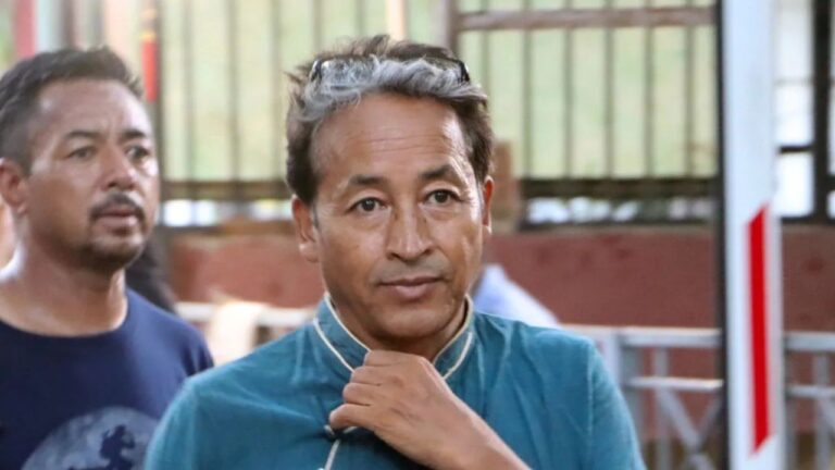 Sonam Wangchuk : सुप्रीम कोर्ट में सोनम वांगचुक की गिरफ्तारी को चुनौती, पत्नी की याचिका पर सोमवार सुनवाई