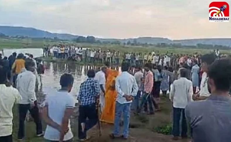 खंडवा हादसा : नवरात्र विसर्जन ट्रॉली तालाब में गिरी, 11 की दर्दनाक मौत….पीएम मोदी ने किया मुआवजे का एलान