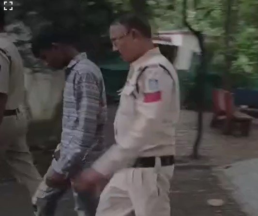 Sehore News : भैरुंदा पुलिस की बड़ी कामयाबी, 72 घंटे में 5 दुकानों में चोरी का आरोपी गिरफ्तार