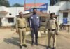 Jashpur Crime :जशपुर पुलिस ने हरियाणा से शराब तस्कर कर्ण उर्फ बाबू शर्मा को गिरफ्तार, 24 हजार लीटर अवैध अंग्रेजी शराब की तस्करी का किया खुलासा Jashpur Crime