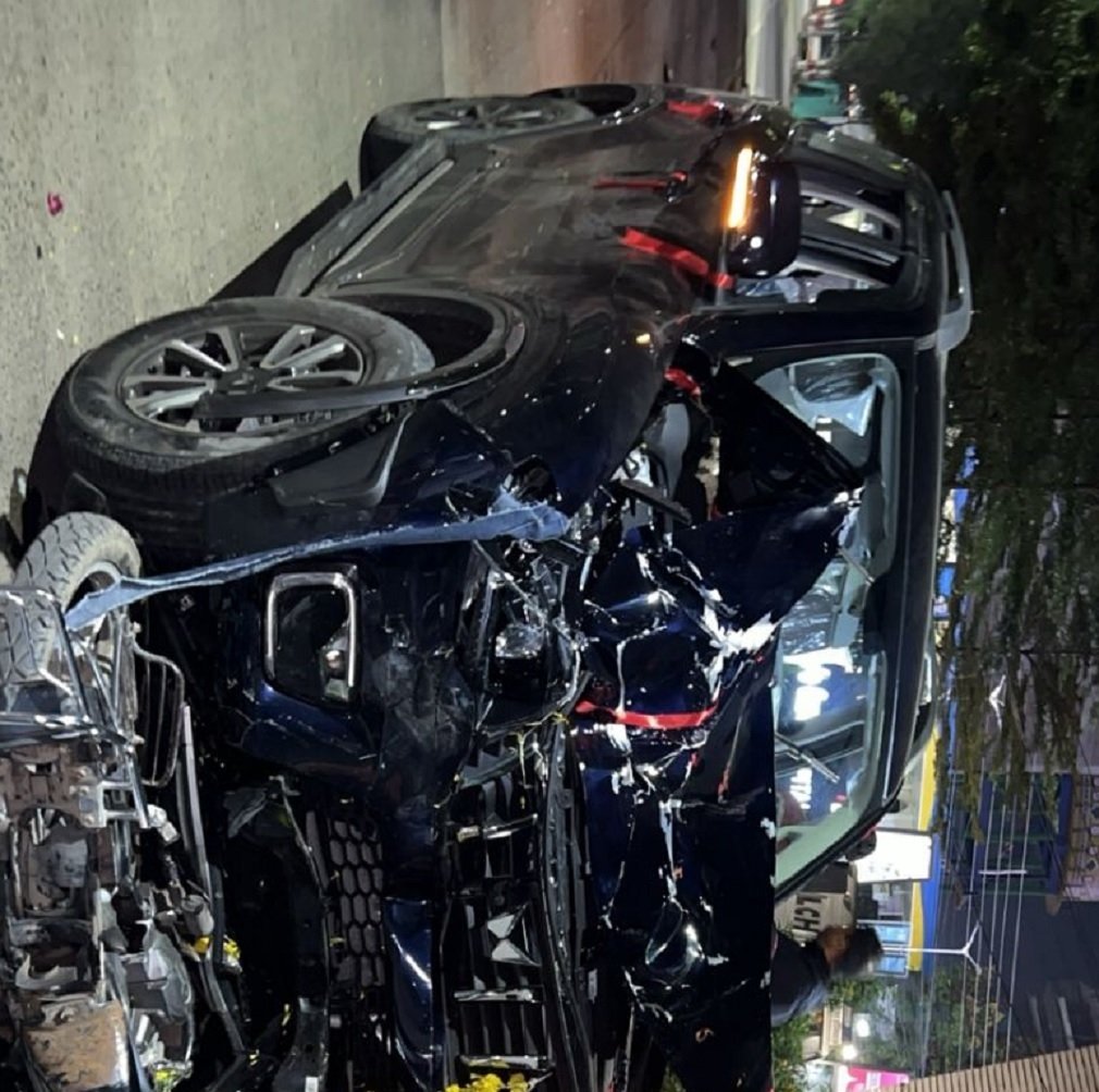 Indore Crime : इंदौर में भीषण सड़क हादसा: स्कार्पियो ने तीन छात्रों को रौंदा, दो की मौत, एक घायल