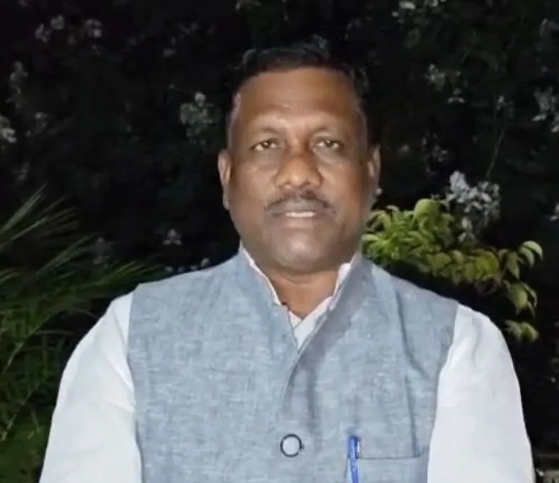 CG Politics : कांग्रेस में तभी लौटूंगा जब बोलने की आजादी मिले, पूर्व विधायक बृहस्पत सिंह ने नई पार्टी बनाने का किया ऐलान