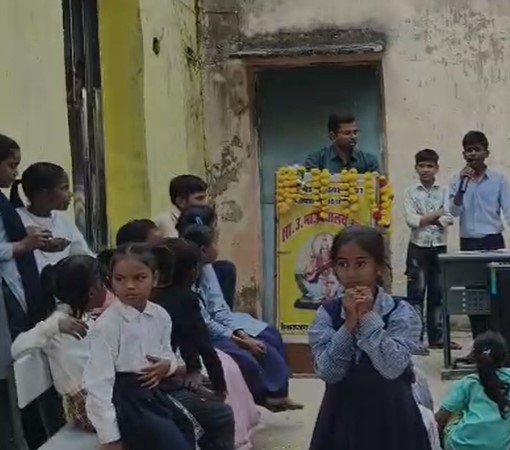 Datia News: शासकीय उच्चतर माध्यमिक विद्यालय उचाड में बड़े ही हर्ष उल्लास एवं उत्साह के साथ मना बाल दिवस