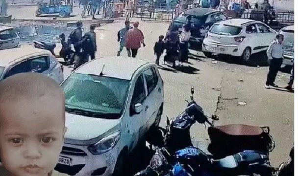Raipur News : रायपुर रेलवे स्टेशन से 2 साल की बच्ची लापता, CCTV में संदिग्ध महिला कैमरे में कैद