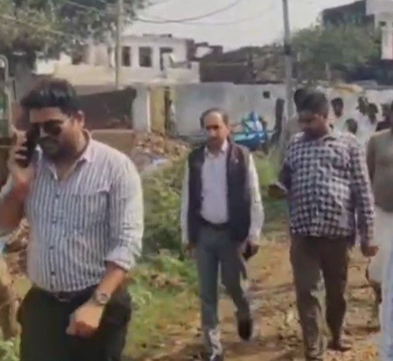 Gwalior News : ग्वालियर में बेमौसम बारिश से फसलें बर्बाद, घाटीगांव में राजस्व टीम कर रही नुकसान का सर्वे